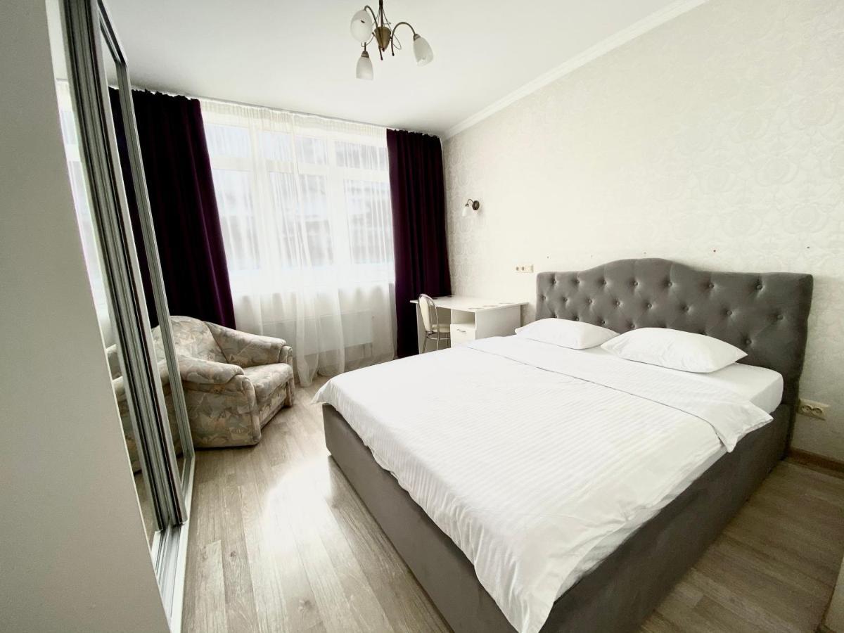 Apartments With Dnipro View Κίεβο Εξωτερικό φωτογραφία