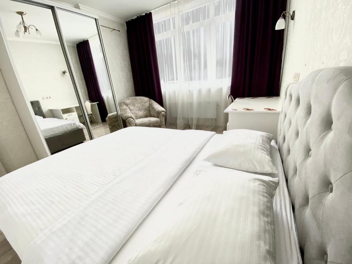 Apartments With Dnipro View Κίεβο Εξωτερικό φωτογραφία