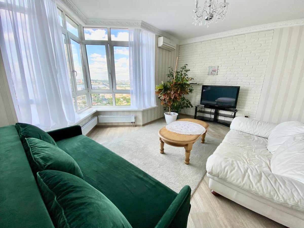 Apartments With Dnipro View Κίεβο Εξωτερικό φωτογραφία